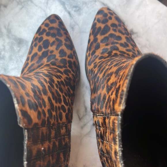 Gently used Marc Fisher boots. Size 10. Leopard. - Picture 5 of 6